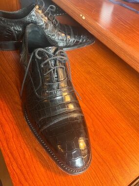 Caporicci Alligator cap-toe shoes size 9 1/2